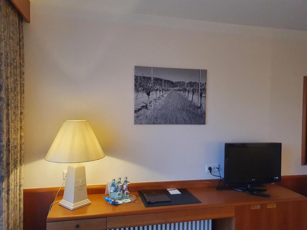 Kaefernberg - Weinhotel Alzenau in Unterfranken Luaran gambar
