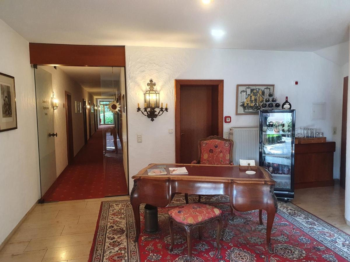 Kaefernberg - Weinhotel Alzenau in Unterfranken Luaran gambar